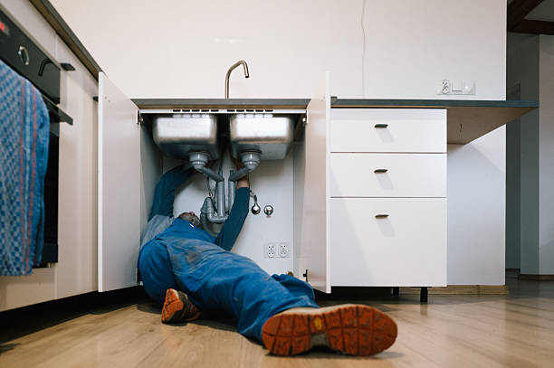 Professional Leak Detection technician working in Norcross, GA